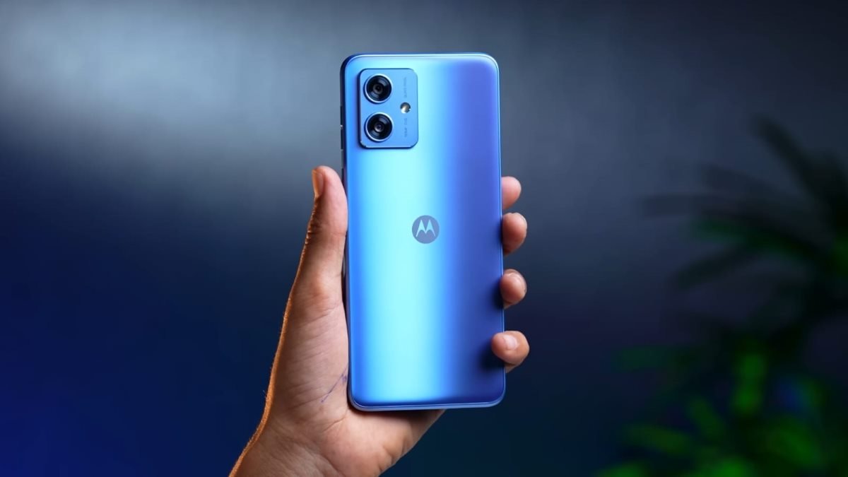 Motorola G54 5G New Year Offer